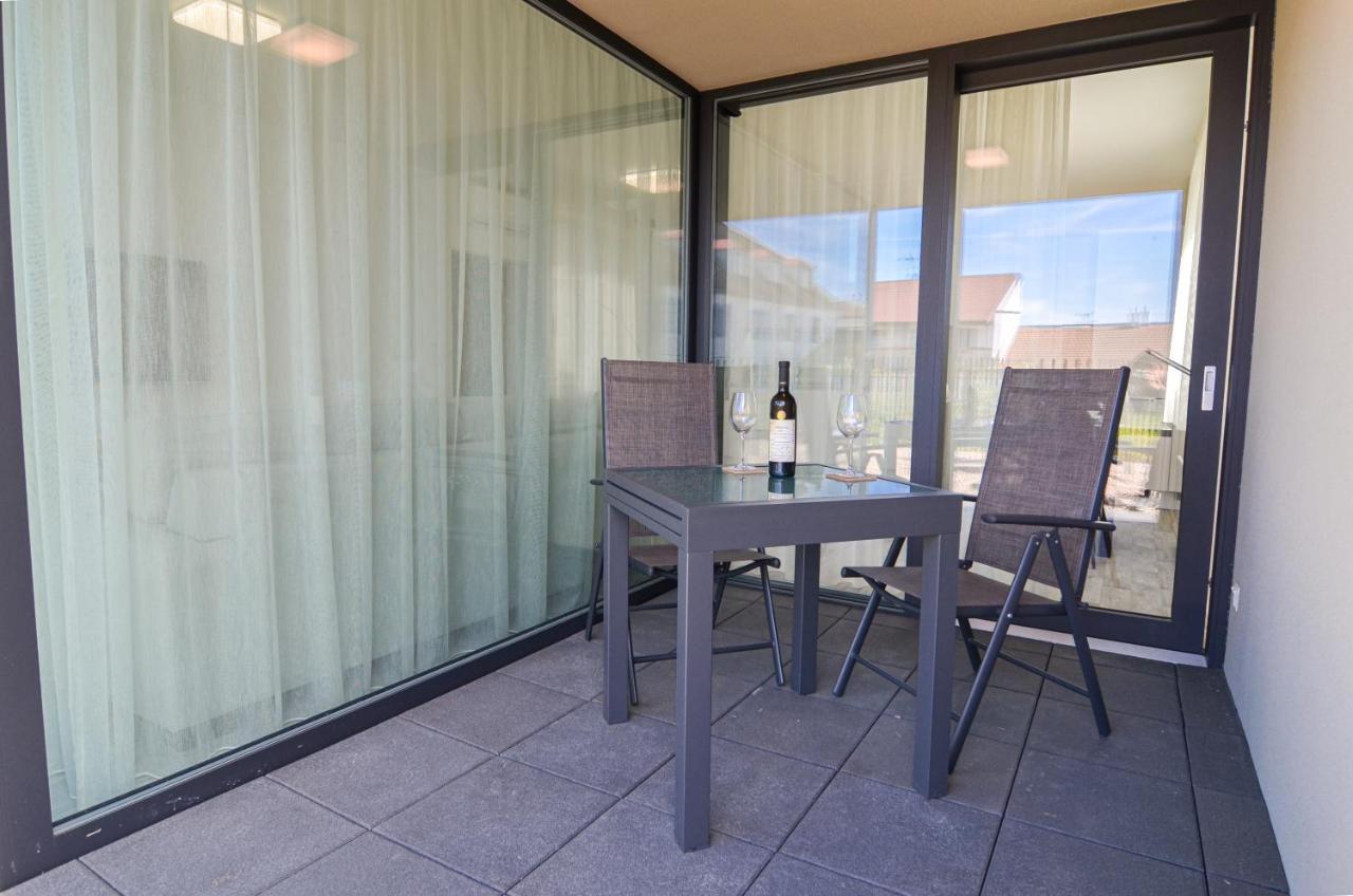 Palm Garden Apartment 1 Mikulov Buitenkant foto
