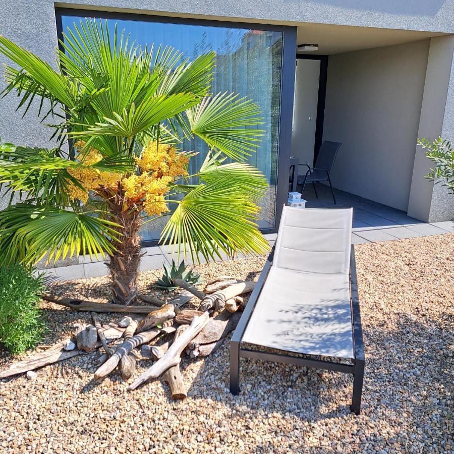 Palm Garden Apartment 1 Mikulov Buitenkant foto